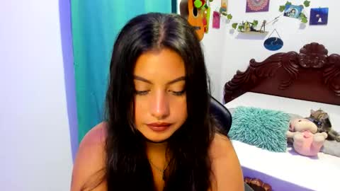 Snapshot of thefenix_jyk chatting on 06/10/26, 03:18 Ariamapola88 online show from 06/10/26, 03:18