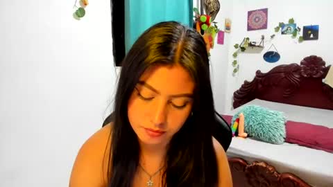 Snapshot of thefenix_jyk chatting on 06/27/26, 03:33 Ariamapola88 online show from 06/27/26, 03:33
