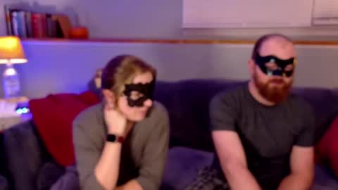 TheFeralFamily online show from 11/07/25, 04:34