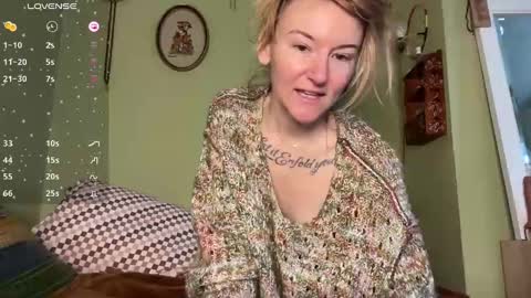 Fae online show from 01/05/25, 06:35