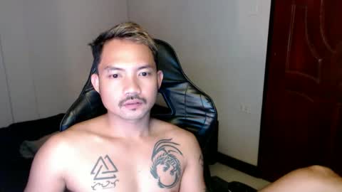 Snapshot of thefriskyasian chatting on 01/23/25, 07:40 Jaycee online show from 01/23/25, 07:40