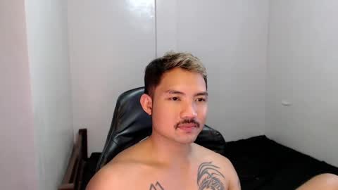 Snapshot of thefriskyasian chatting on 02/14/25, 11:42 Jaycee online show from 02/14/25, 11:42