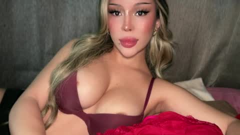 Snapshot of thegreat_legacy chatting on 07/18/26, 05:44 Elle dont forget to folloW me and thumbs up online show from 07/18/26, 05:44