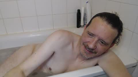 Green online show from 01/10/26, 08:10