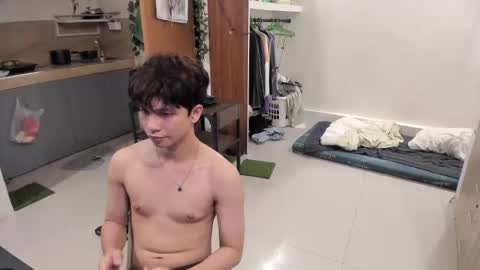 Green online show from 11/11/25, 08:20