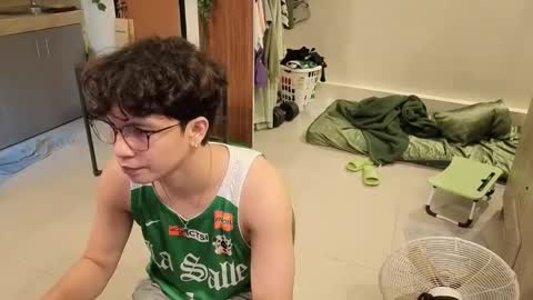 Green online show from 03/31/26, 06:36