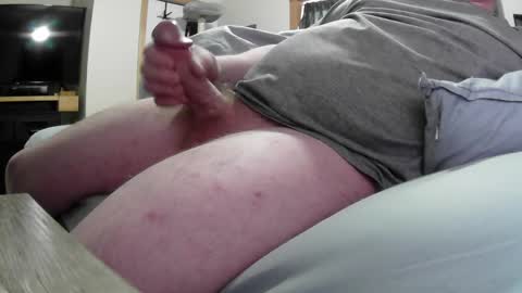 Snapshot of theguy403866070 chatting on 02/14/25, 05:36 theguy403866070 online show from 02/14/25, 05:36
