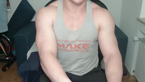 Snapshot of theguyfrombehind chatting on 04/24/26, 12:24 Alex online show from 04/24/26, 12:24