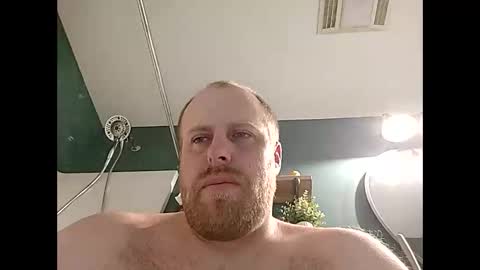 Snapshot of thehammerxx chatting on 09/20/25, 09:32 thehammerxx online show from 09/20/25, 09:32