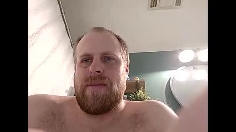 Snapshot of thehammerxx chatting on 10/16/25, 09:21 thehammerxx online show from 10/16/25, 09:21