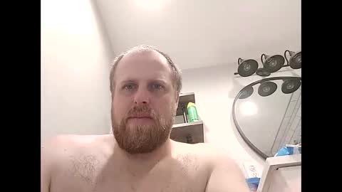 Snapshot of thehammerxx chatting on 10/21/25, 11:22 thehammerxx online show from 10/21/25, 11:22