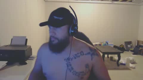 Snapshot of thehawaiian93 chatting on 02/21/25, 06:07 thehawaiian93 online show from 02/21/25, 06:07