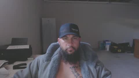 Snapshot of thehawaiian93 chatting on 09/29/25, 05:29 thehawaiian93 online show from 09/29/25, 05:29