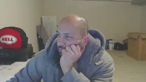 Snapshot of thehawaiian93 chatting on 02/08/26, 12:30 thehawaiian93 online show from 02/08/26, 12:30