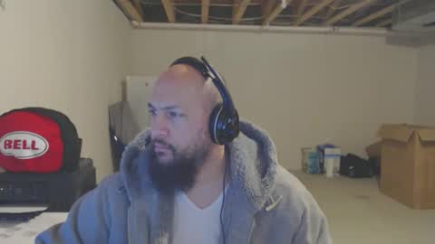 Snapshot of thehawaiian93 chatting on 02/12/26, 11:38 thehawaiian93 online show from 02/12/26, 11:38