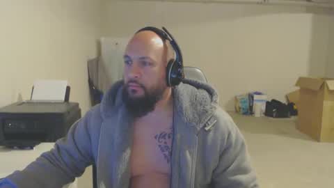 Snapshot of thehawaiian93 chatting on 04/01/26, 05:52 thehawaiian93 online show from 04/01/26, 05:52