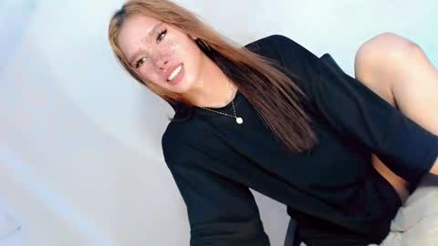 Snapshot of thehornygirl_laisa chatting on 02/07/25, 10:52 laisa online show from 02/07/25, 10:52