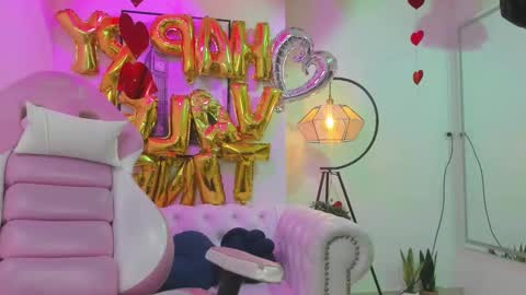 Theia  online show from 02/18/25, 01:00