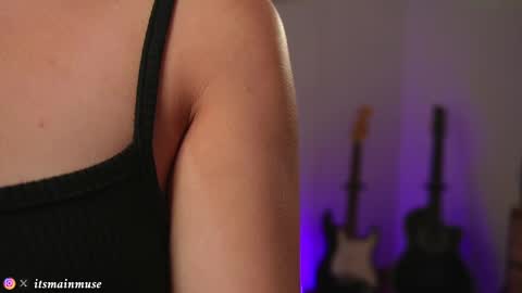 Snapshot of theirismuse chatting on 09/09/25, 11:59 Iris online show from 09/09/25, 11:59