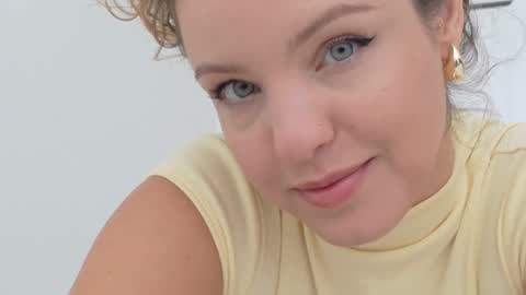 Lily Marie online show from 11/28/25, 05:59