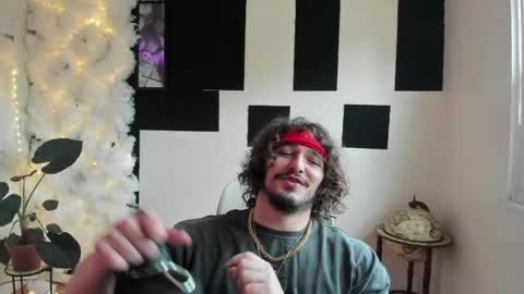 Snapshot of thejohnnystone chatting on 05/12/26, 11:02 Johnny Stone online show from 05/12/26, 11:02