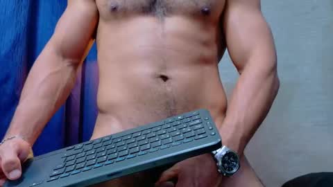 Snapshot of thekingerick chatting on 09/22/25, 03:52 thekingerick online show from 09/22/25, 03:52