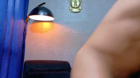 Snapshot of thekingerick chatting on 09/26/25, 10:25 thekingerick online show from 09/26/25, 10:25