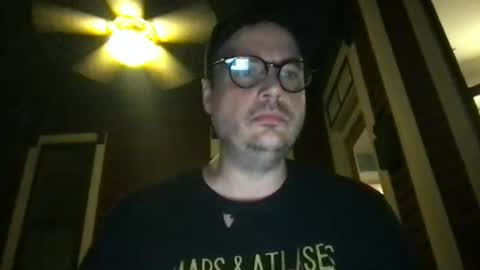 Snapshot of thel0stboybigcock chatting on 07/04/26, 07:47 thel0stboybigcock online show from 07/04/26, 07:47