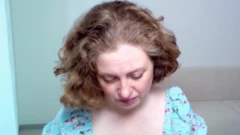 Ella online show from 03/05/25, 07:38