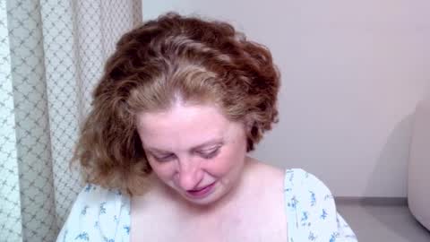 Ella online show from 10/05/25, 07:50