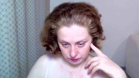 Ella online show from 11/28/25, 07:00