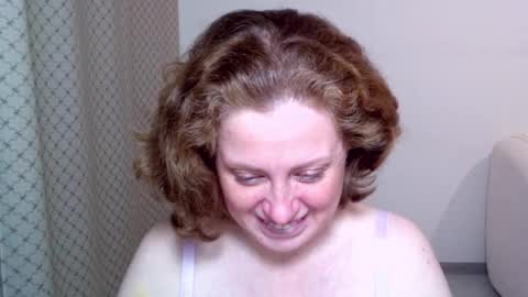 Ella online show from 12/18/25, 09:32