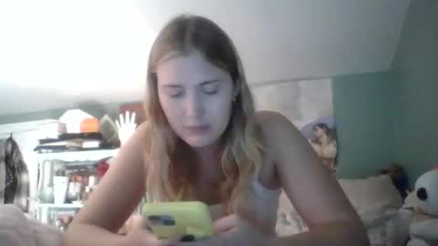 Little Bambii online show from 11/10/25, 06:40