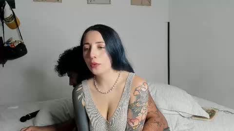 Snapshot of thelovers666 chatting on 01/13/26, 04:34 Evangeline and Asaf online show from 01/13/26, 04:34