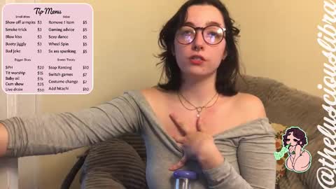 Snapshot of thelusciouslibra chatting on 10/19/25, 10:10 thelusciouslibra online show from 10/19/25, 10:10
