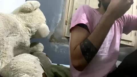 themarttinguyyy online show from 10/17/25, 01:31