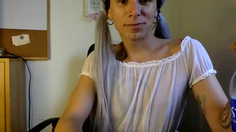 Snapshot of thematryoshka chatting on 12/05/24, 09:50 Lucy Lucy online show from 12/05/24, 09:50