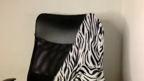 Snapshot of thematryoshka chatting on 12/11/24, 01:58 Lucy Lucy online show from 12/11/24, 01:58