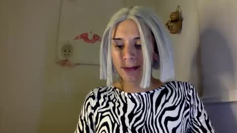 Snapshot of thematryoshka chatting on 12/24/24, 02:32 Lucy Lucy online show from 12/24/24, 02:32