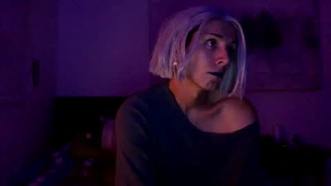 Snapshot of thematryoshka chatting on 12/27/24, 02:58 Lucy Lucy online show from 12/27/24, 02:58