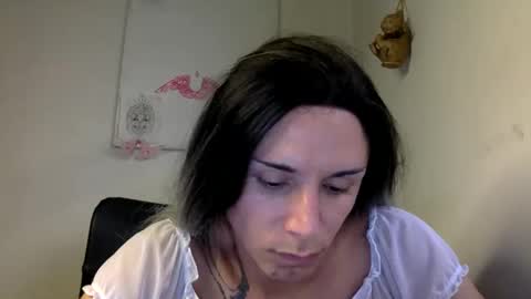 Snapshot of thematryoshka chatting on 01/01/25, 10:35 Lucy Lucy online show from 01/01/25, 10:35