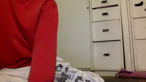 Snapshot of thematryoshka chatting on 01/10/25, 02:35 Lucy Lucy online show from 01/10/25, 02:35