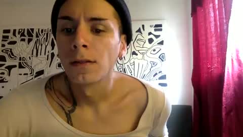 Snapshot of thematryoshka chatting on 02/14/25, 03:47 Lucy Lucy online show from 02/14/25, 03:47