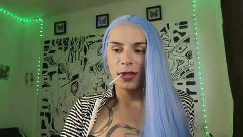 Snapshot of thematryoshka chatting on 09/12/25, 10:32 Lucy Lucy online show from 09/12/25, 10:32