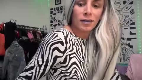 Lucy Lucy online show from 01/18/26, 10:13