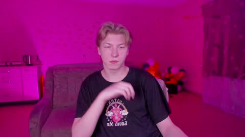 Snapshot of themikesever chatting on 01/27/25, 11:00 Sever online show from 01/27/25, 11:00