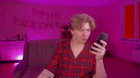 Snapshot of themikesever chatting on 02/23/25, 07:07 Sever online show from 02/23/25, 07:07