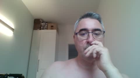 Snapshot of themohican chatting on 04/27/26, 05:00 Themohican online show from 04/27/26, 05:00