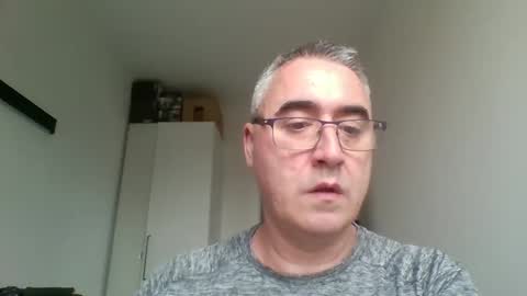 Snapshot of themohican chatting on 05/17/26, 04:03 Themohican online show from 05/17/26, 04:03