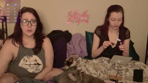 Sav and Bri online show from 01/18/26, 06:17